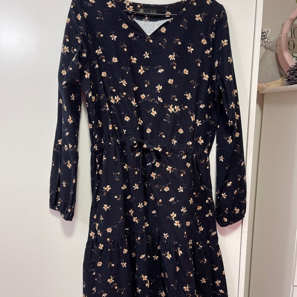 Navy Blue floral dress. Made in Korea - Picture 1 of 10